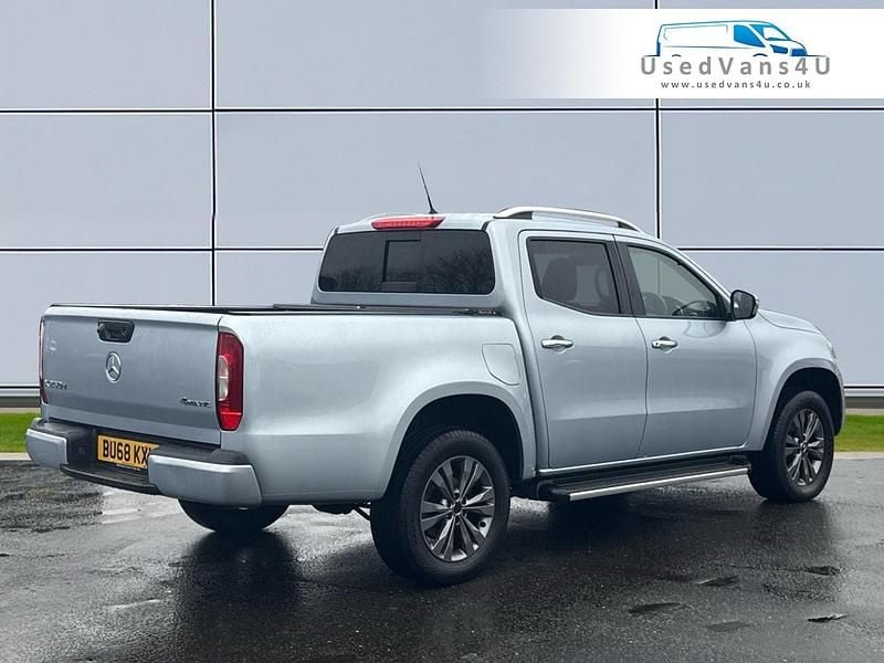 Used Mercedes X250 Progressive 190 HP (139 kW) 2018 Silver Pickup