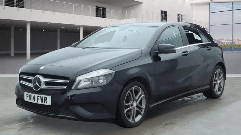 Used Mercedes A200 136 HP (100 kW) 2014 Black Hatchback