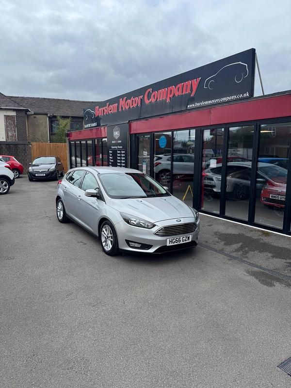 Silver Used 2016 Ford Focus Zetec Hatchback | £6,995 (Fair price) - Image 1/4