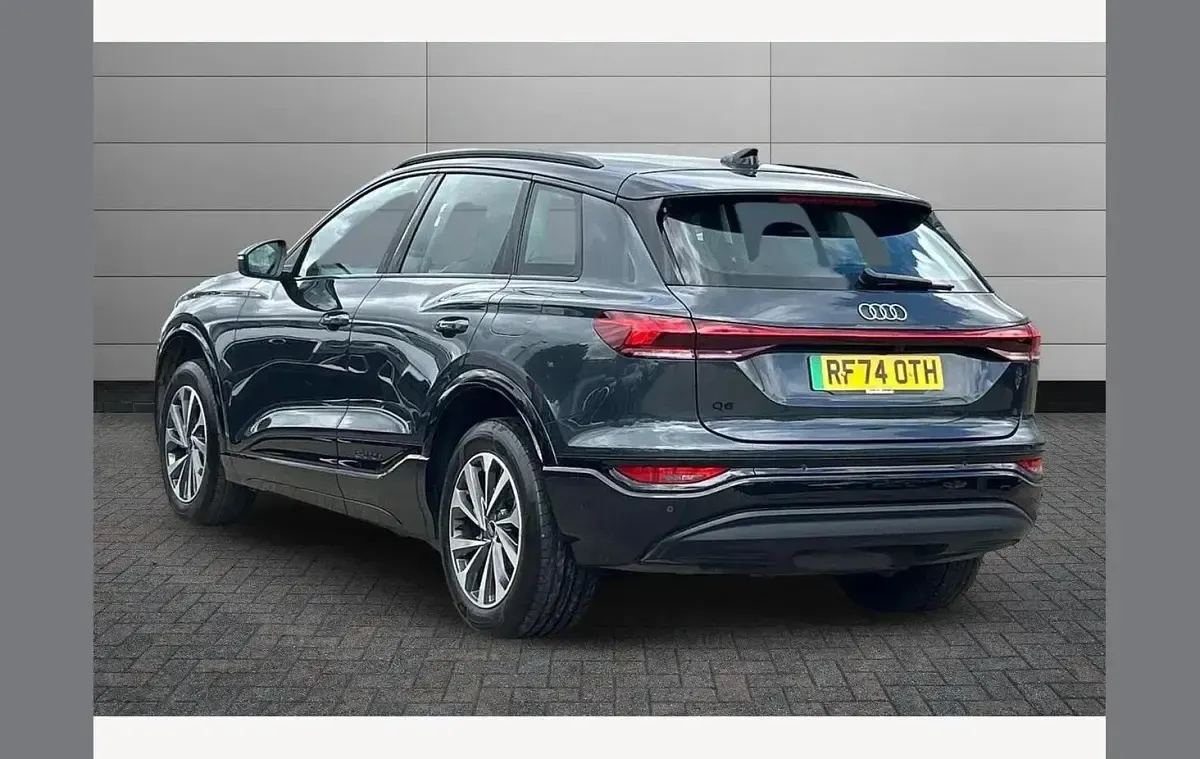 Used Audi Q6 e-tron Sport 225 kW (306 HP) 2024 Grey SUV