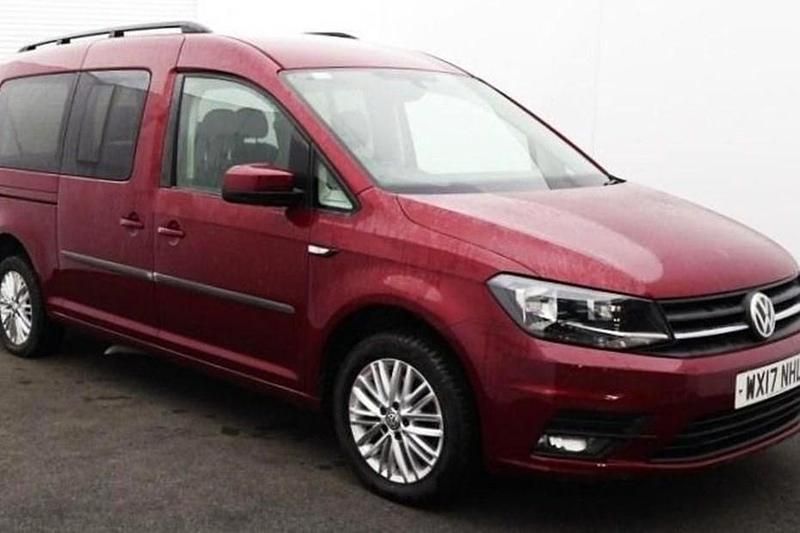 Red Used 2017 VW Caddy Maxi Life S MPV | £11,490 (Fair price) - Image 1/1