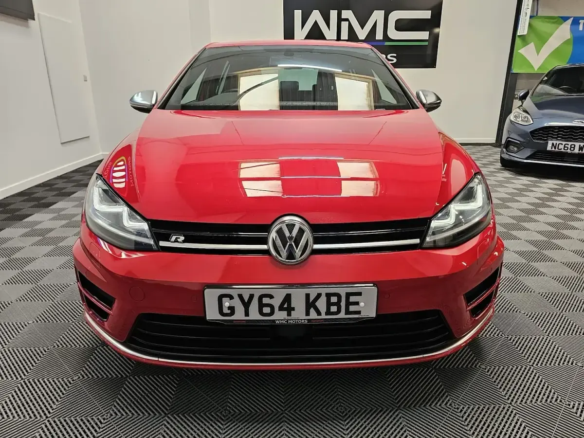 Used VW Golf VII R 2015 Red Hatchback