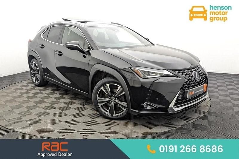 Used Lexus UX E-FOUR 184 HP (135 kW) 2019 Black SUV
