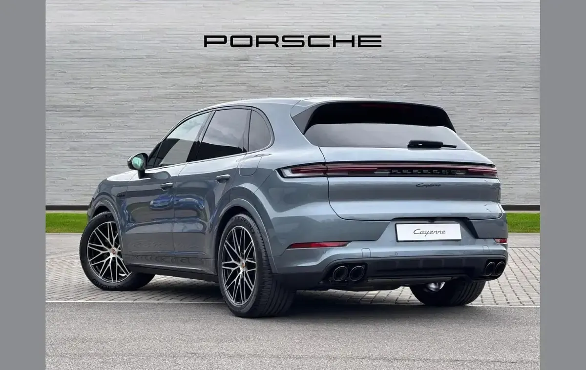 New Porsche Cayenne Black Edition 464 HP (341 kW) 2026 Grey SUV