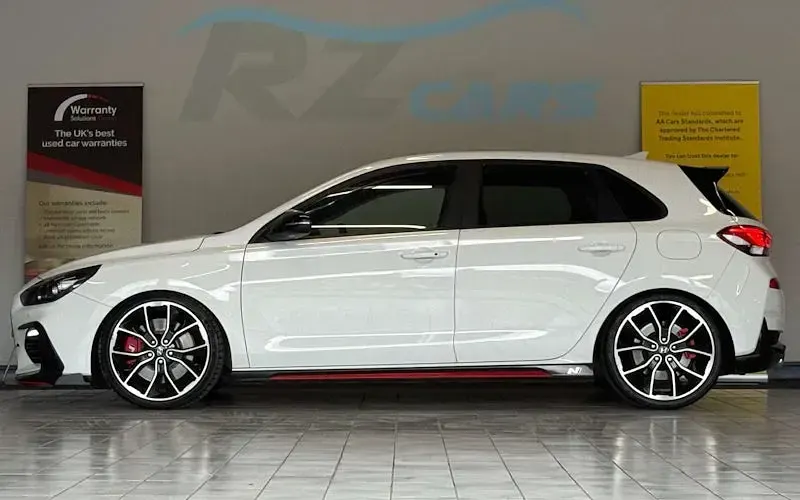 Used Hyundai i30 N Performance 275 HP (202 kW) 2019 White Hatchback
