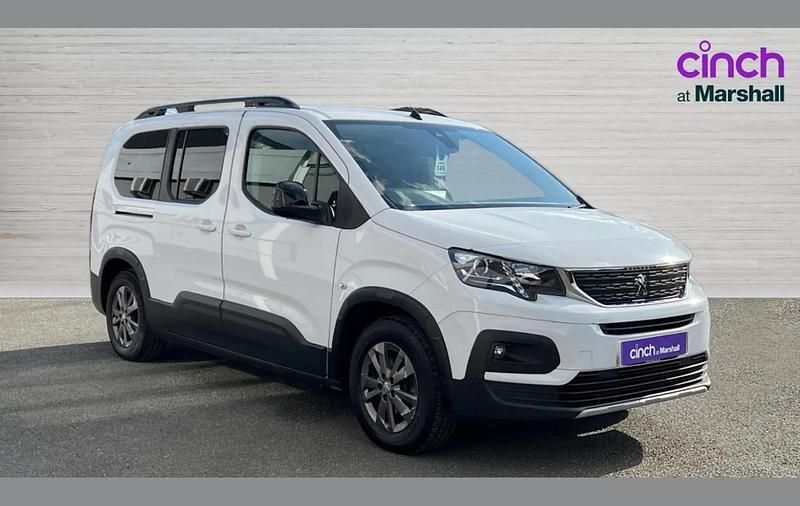 Used Peugeot e-Rifter Allure Premium 94 kW (128 HP) 2022 White MPV