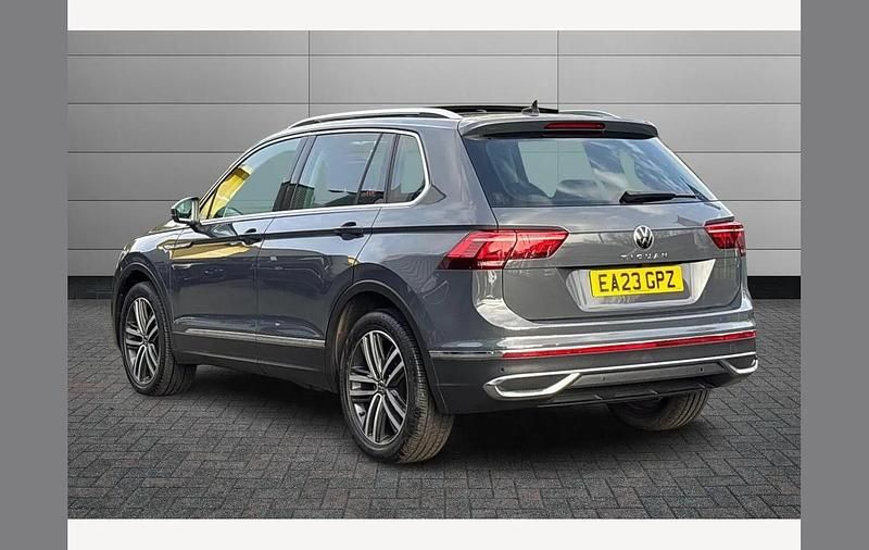 Used VW Tiguan Elegance 150 HP (110 kW) 2023 Grey SUV