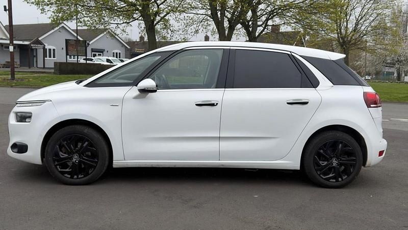 Used Citroën C4 Picasso Exclusive 115 HP (84 kW) 2014 White MPV