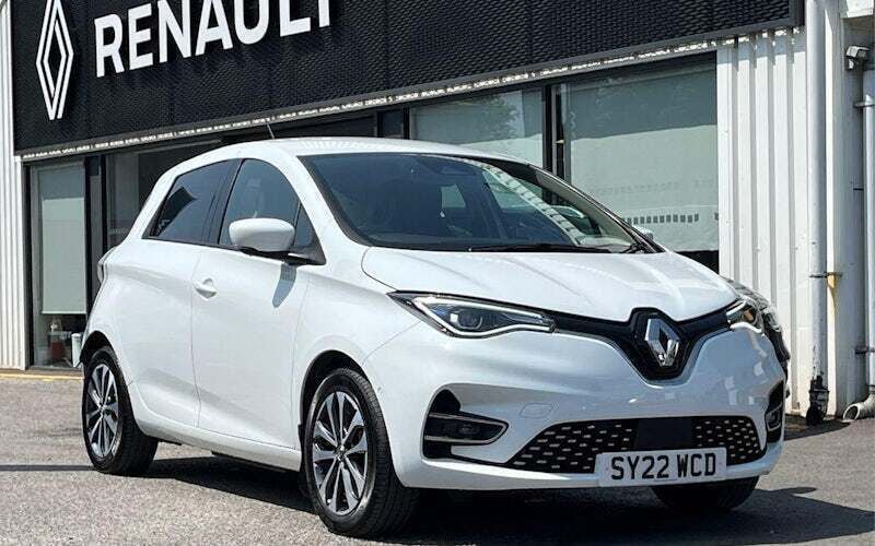 White Used 2022 Renault Rapid GT-Line Hatchback | £11,523 (Fair price) - Image 1/3