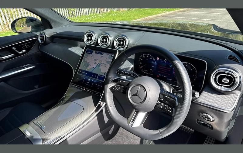 Used Mercedes GLC300 AMG Line Premium 269 HP (197 kW) 2024 Black SUV