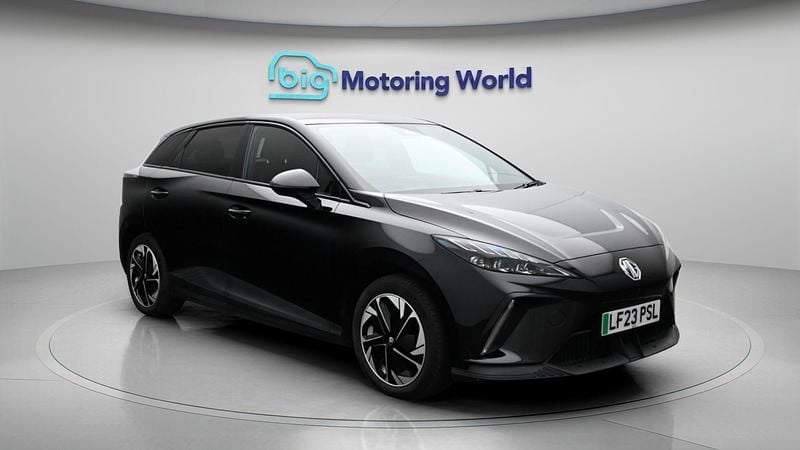 Usado MG MG4 EV Trophy 319 kW (435 HP) 2023 Preto Citadino