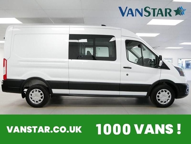 Usado Ford Transit Trend 130 CV (95 kW) 2024 Blanco Familiar