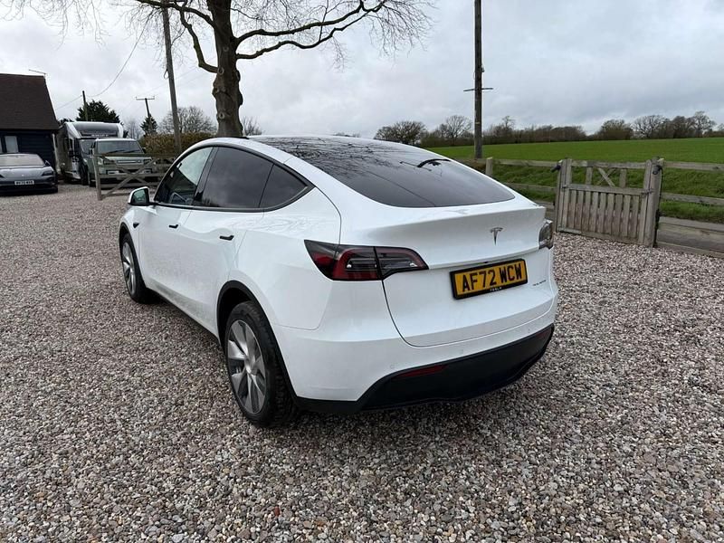 Used Tesla Model Y Long Range AWD 378 kW (514 HP) 2022 White SUV