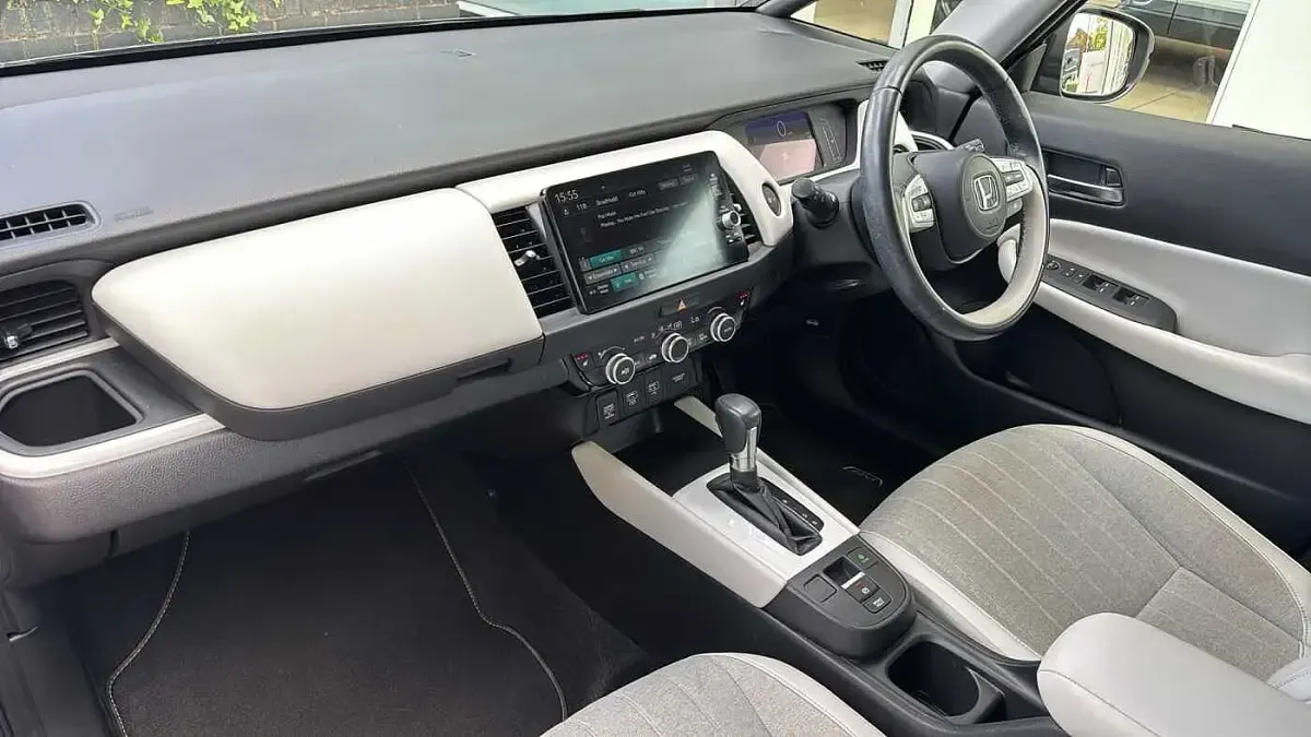 Second-hand Honda Jazz Hybrid 109 CP (80 kW) 2020 Gri Hatchback
