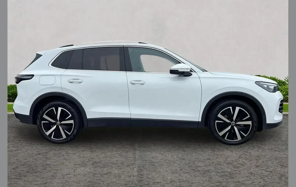 Used VW Tiguan Edition 147 HP (108 kW) 2024 White SUV