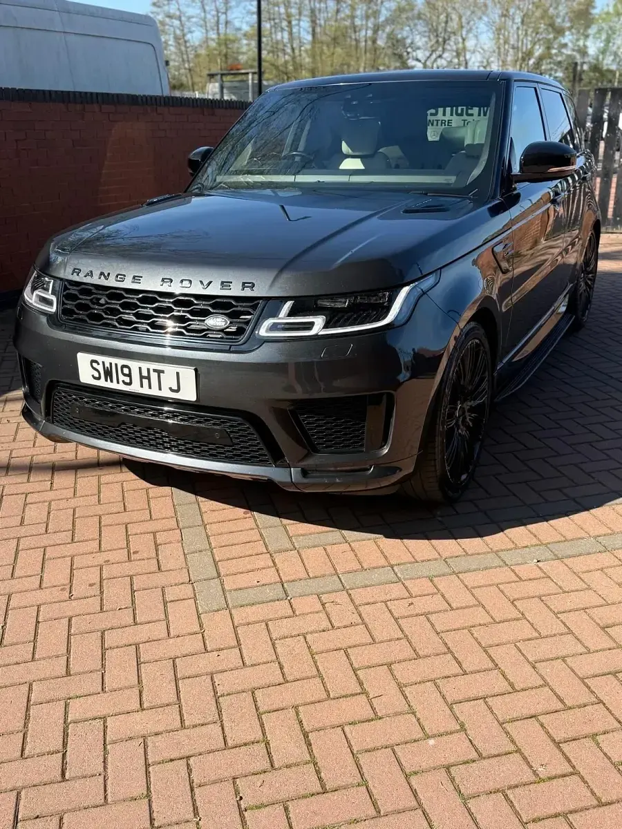 Usado Land Rover Range Rover Sport HSE Dynamic 306 HP (225 kW) 2019 Cinzento SUV