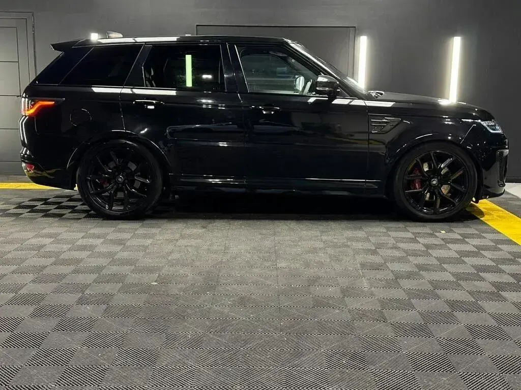 Second-hand Land Rover Range Rover Sport SVR 575 CP (422 kW) 2018 Negru SUV