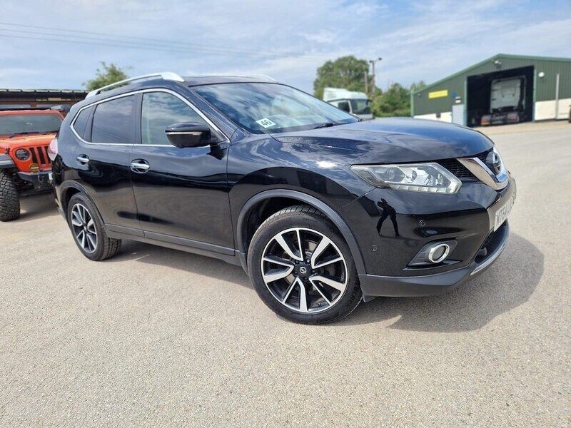 Black Used 2014 Nissan X-Trail Tekna SUV | £6,795 (A bit pricey) - Image 1/3