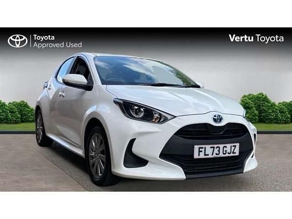 Used 2023 Toyota Yaris Hatchback | £16,123 (Fair price) - Image 1/4
