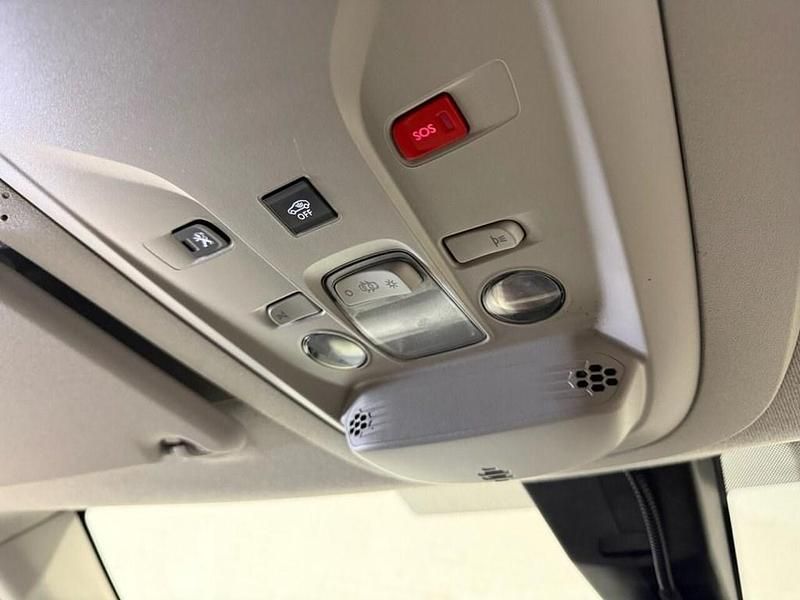 Used Peugeot Partner 2019 White MPV