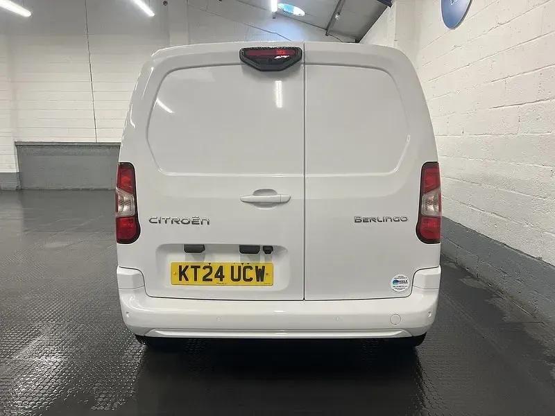 Usado Citroën Berlingo 100 HP (73 kW) 2024 Branco Monovolume