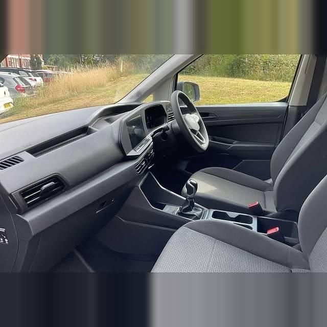 Image 2/4