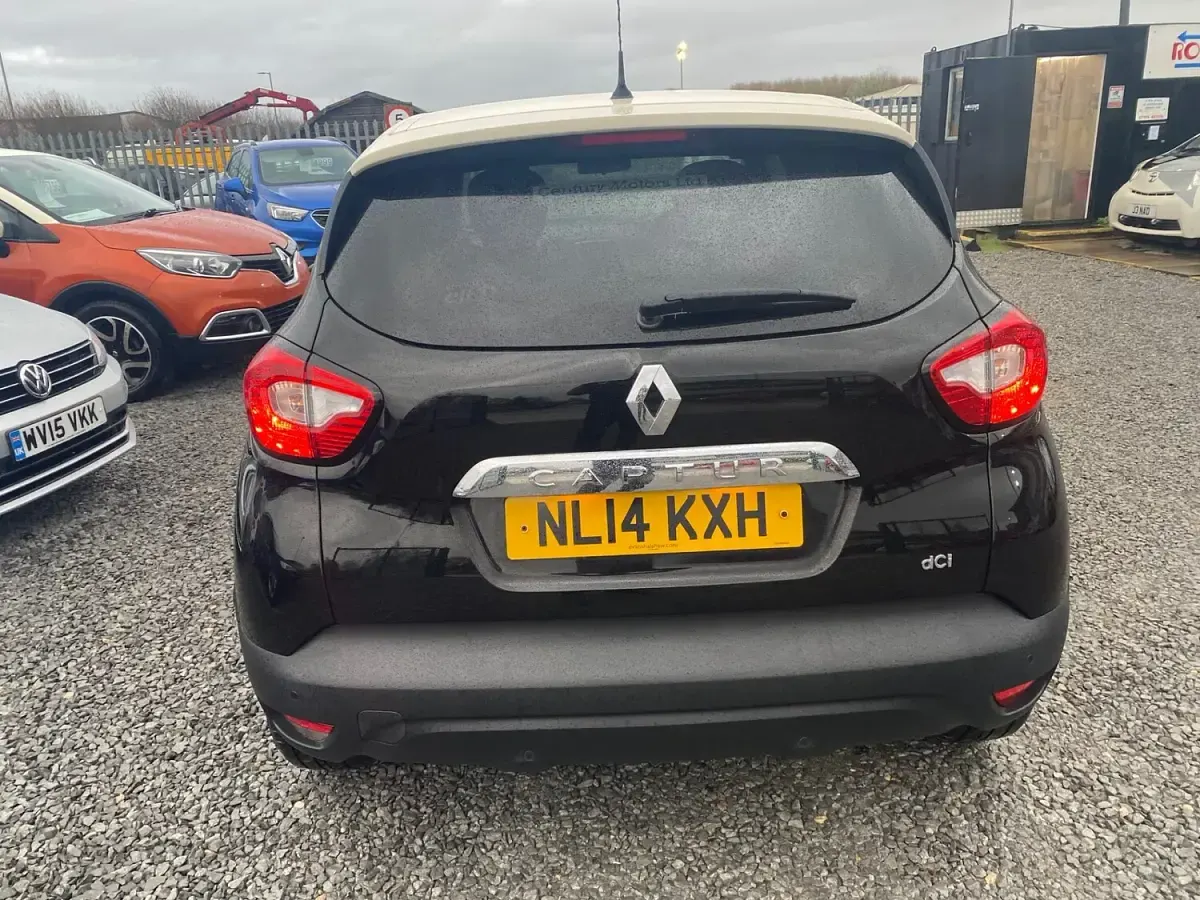 Used Renault Captur Dynamique 90 HP (66 kW) 2014 Black SUV
