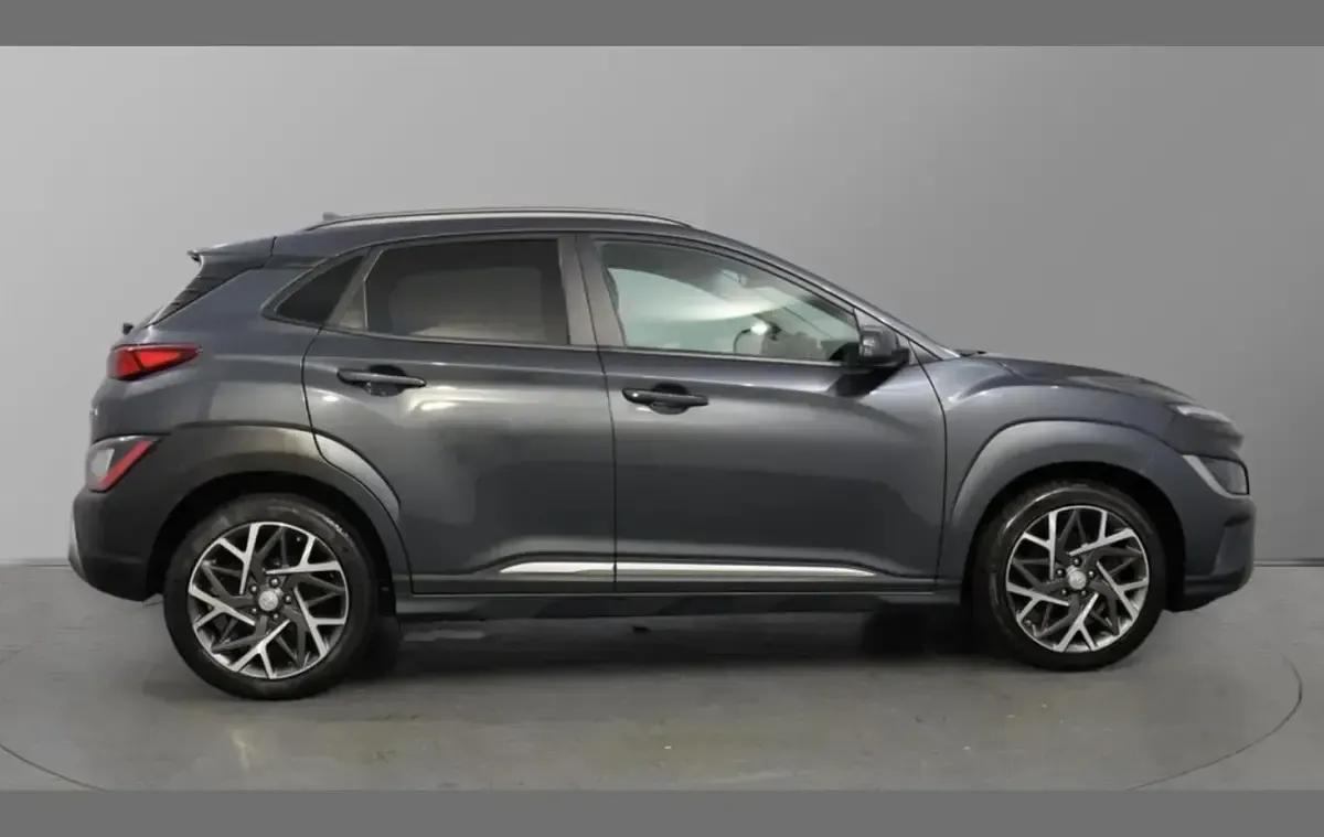 Used Hyundai Kona Premium 141 HP (103 kW) 2022 Grey SUV