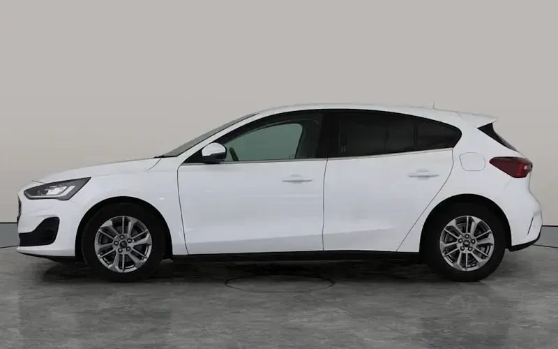 Used Ford Focus Titanium 125 HP (91 kW) 2023 White Hatchback