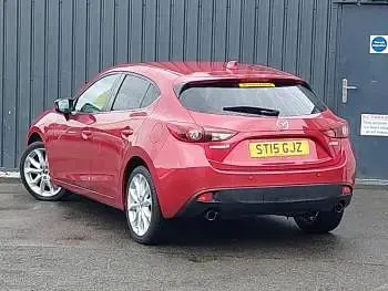 Used Mazda 3 Inclusive 165 HP (121 kW) 2015 Red Hatchback