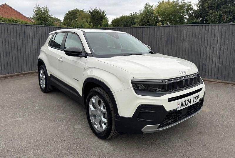 White Used 2024 Jeep Avenger Altitude SUV | £18,400 (Fair price) - Image 1/4