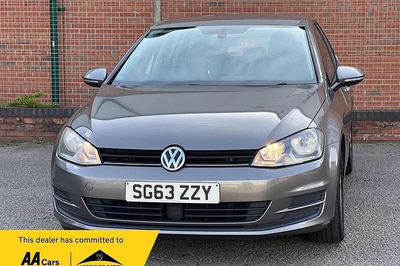 Used VW Golf VII SE 105 HP (77 kW) 2014 Grey Hatchback