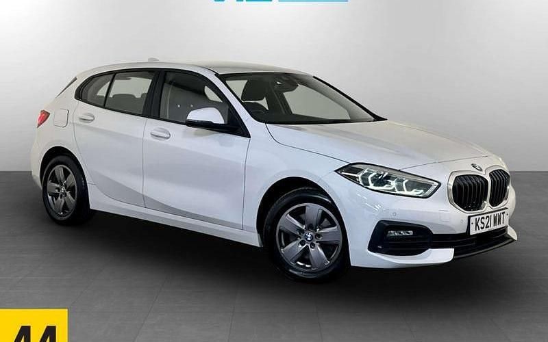 White Used 2021 BMW 118 Comfort Edition Hatchback | £8,695 (Good price) - Image 1/2