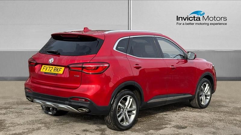 Used MG HS Exclusive 162 HP (119 kW) 2023 Dynamic red SUV