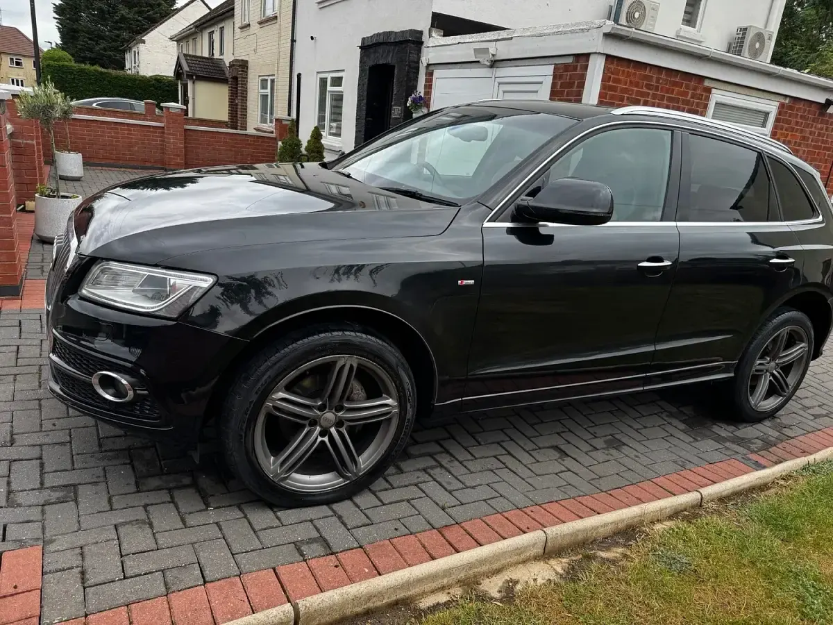 Used Audi Q5 S-line plus 190 HP (139 kW) 2015 Black SUV