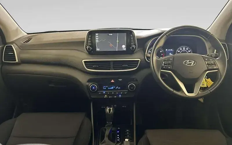 Used Hyundai Tucson SE 177 HP (130 kW) 2019 Silver SUV