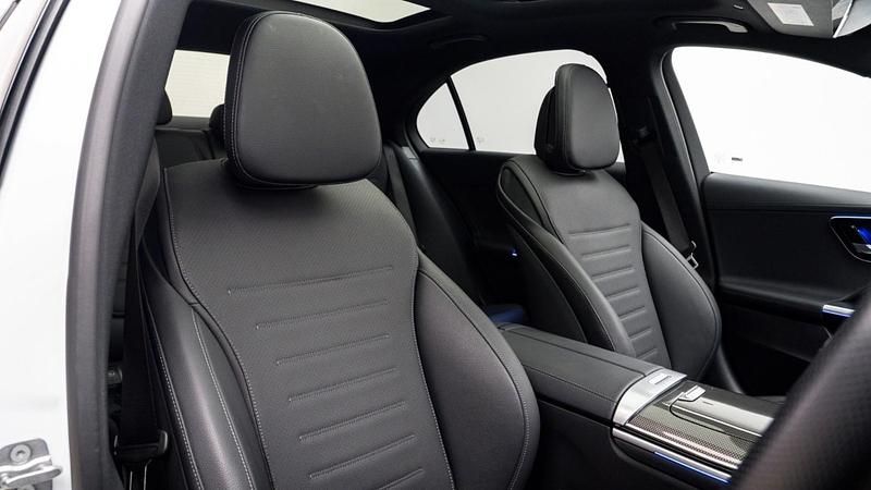 Used Mercedes C220 AMG Line Premium Plus 200 HP (147 kW) 2025 White Sedan