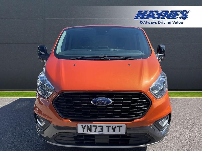 Usado Ford Transit Custom Active 170 HP (125 kW) 2023 Laranja Van