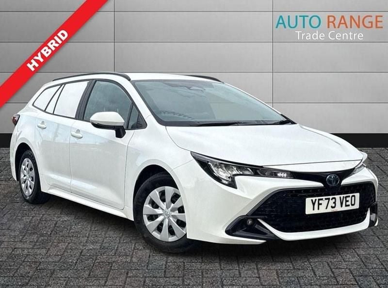 Used Toyota Corolla 140 HP (102 kW) 2023 White Van