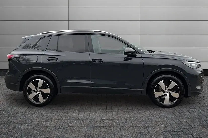 Used VW Tiguan Match 150 HP (110 kW) 2025 Grey SUV