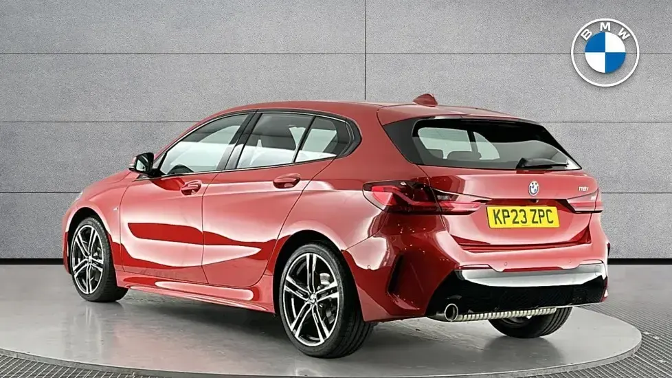 Used BMW 118 M Sport 134 HP (98 kW) 2023 Red Hatchback