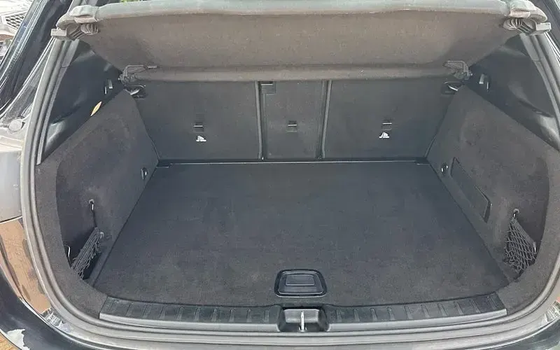 Usado Mercedes GLA200 163 HP (119 kW) 2022 SUV