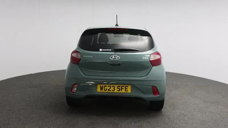 Used Hyundai i10 Premium 84 HP (61 kW) 2023 Green Hatchback
