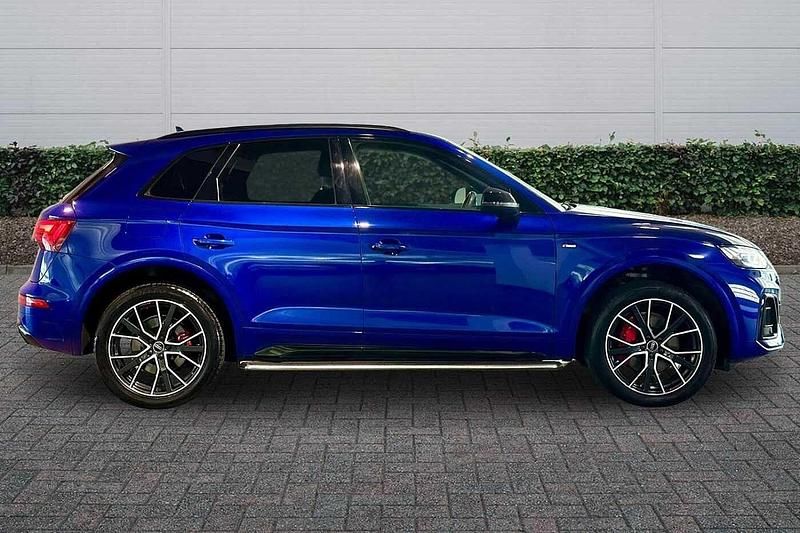 Used Audi Q5 Advanced 261 HP (191 kW) 2022 Blue SUV
