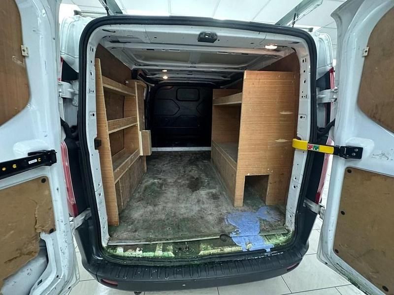 Used Ford Transit Custom 105 HP (77 kW) 2018 White Van