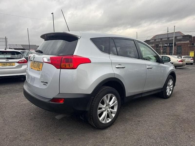Usado Toyota RAV4 150 HP (110 kW) 2013 Prateado SUV