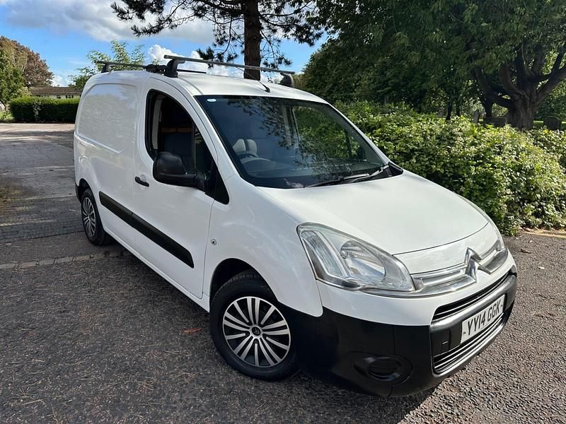 White Used 2014 Citroën Berlingo MPV | £3,495 (Good price) - Image 1/4