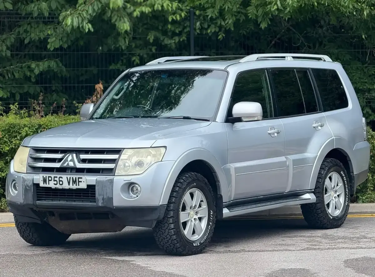 Used Mitsubishi Shogun Elegance 168 HP (123 kW) 2007 Silver SUV