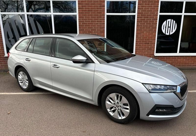 Used Skoda Octavia SE Technology 2022 Silver Estate