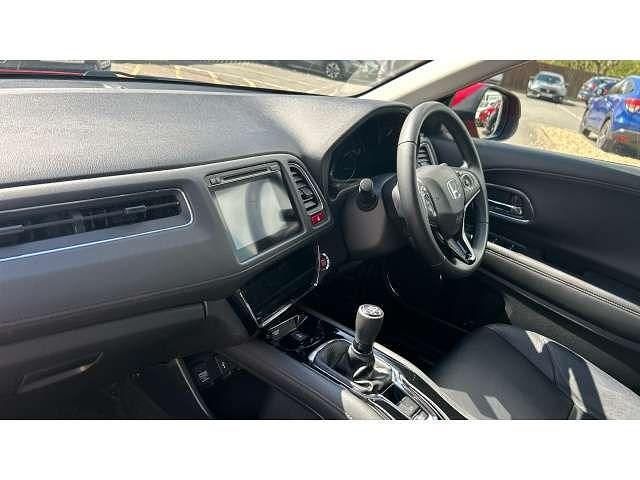 Used Honda HR-V EX 130 HP (95 kW) 2018 Red SUV